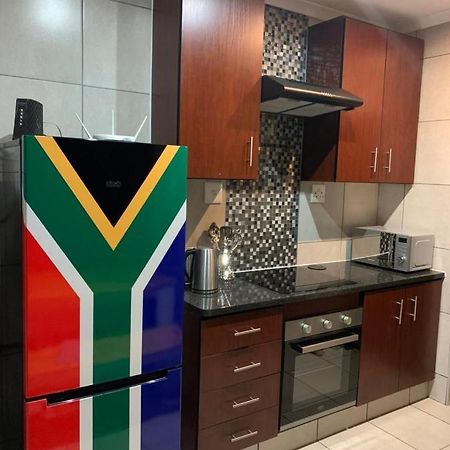 Rhino House With 3 Bedrooms Next To Pilanesberg And Sun City Mogwase Extérieur photo