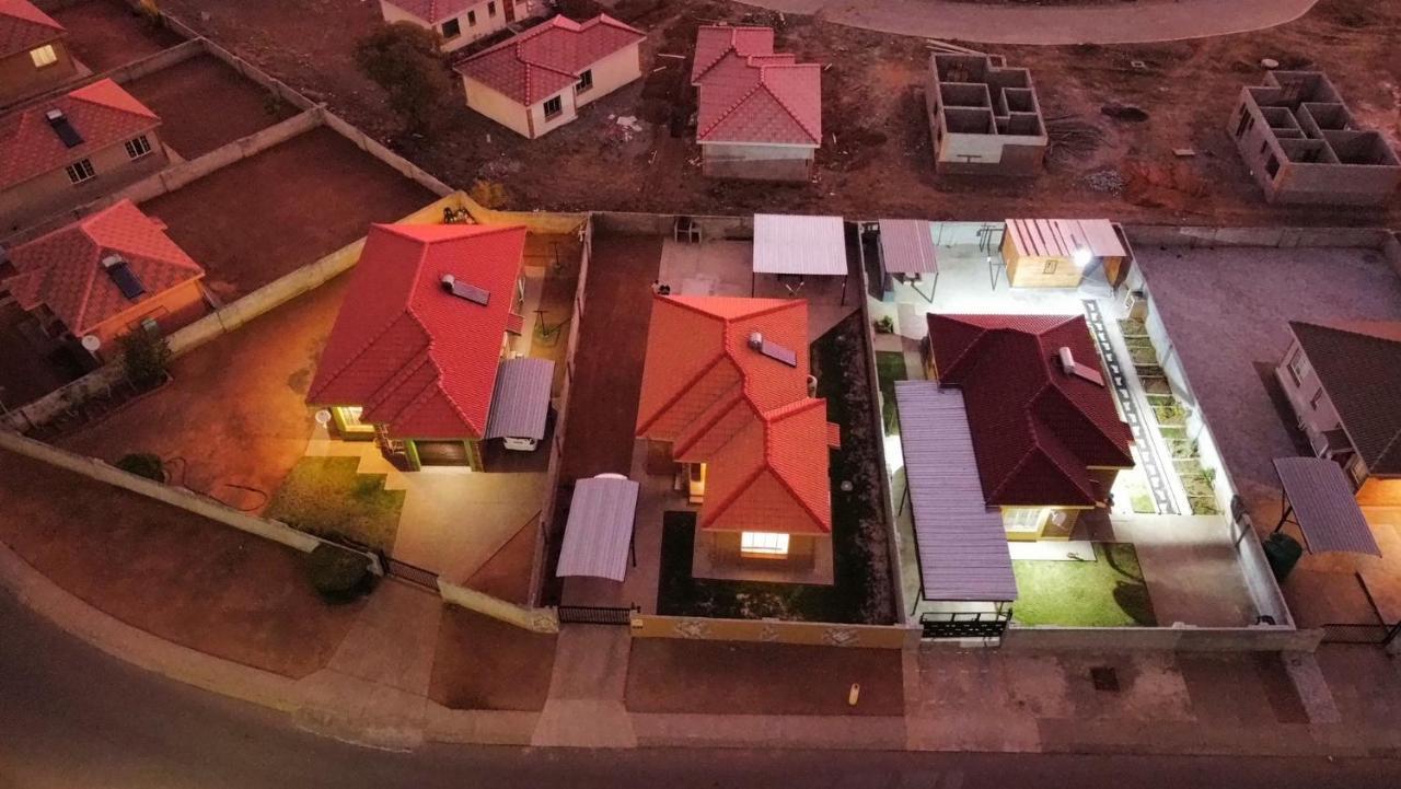 Rhino House With 3 Bedrooms Next To Pilanesberg And Sun City Mogwase Extérieur photo